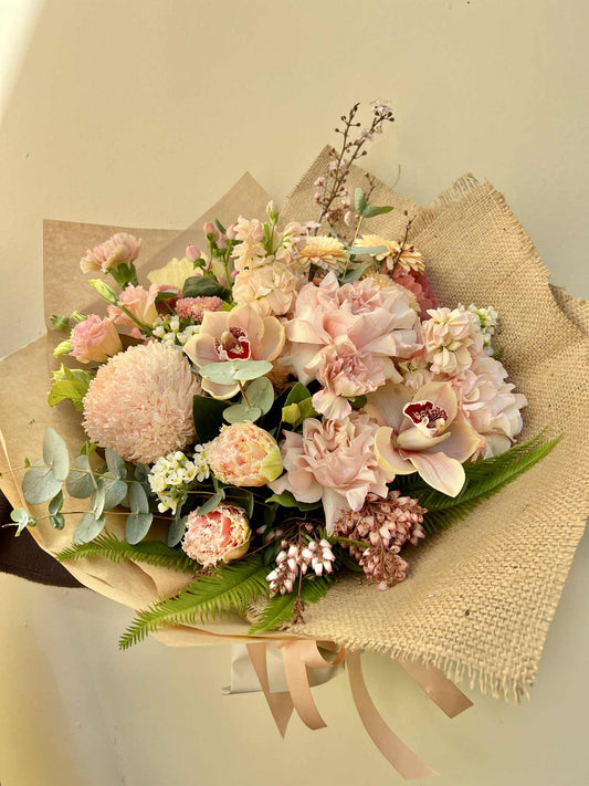 Shique's Signature Posy